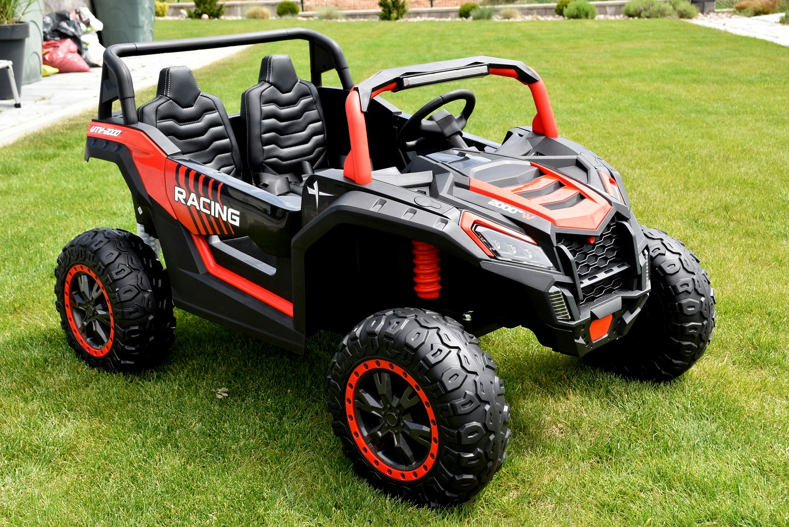 Bugina Racing 4x4 24V s 2,4G, dvoumístná, baterie 24V/14Ah ! - největší kapacita pro motory 4x 200W, červená